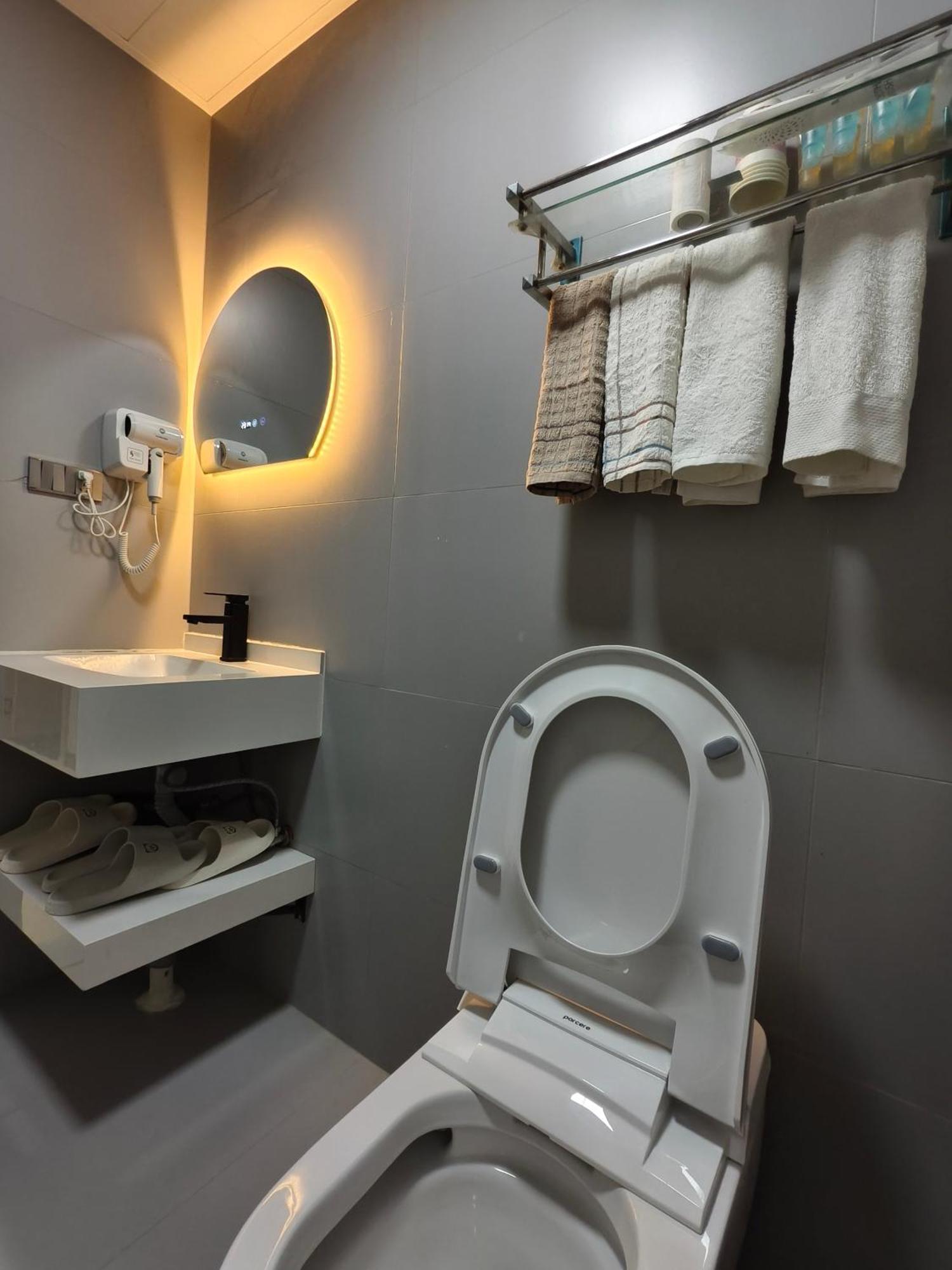 Huashan International Youth Hostel Huayin Экстерьер фото